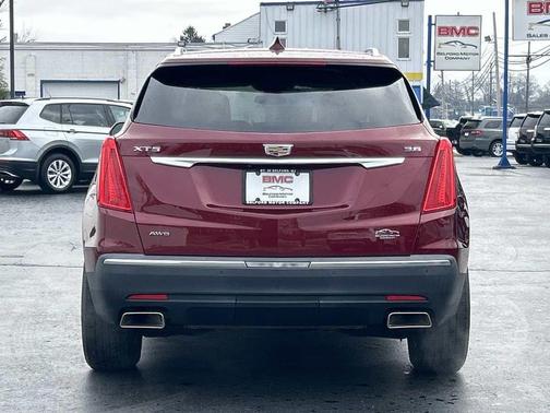 2017 Cadillac XT5 Luxury
