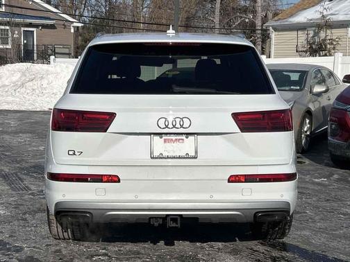 2019 Audi Q7 55 Premium Plus
