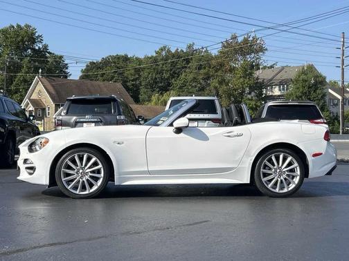2017 FIAT 124 Spider Base
