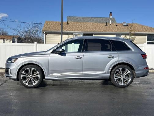 2020 Audi Q7 55 Prestige