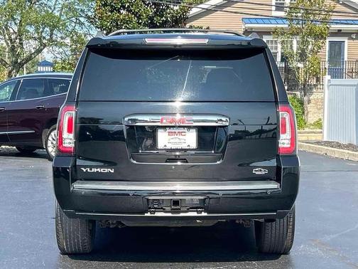 Onyx Black 2018 GMC Yukon Denali