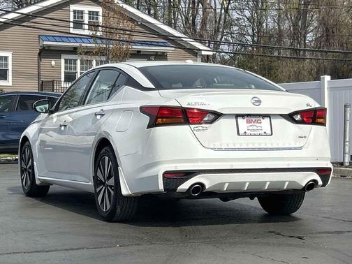 Pearl White Tricoat 2019 Nissan Altima 2.5 SL
