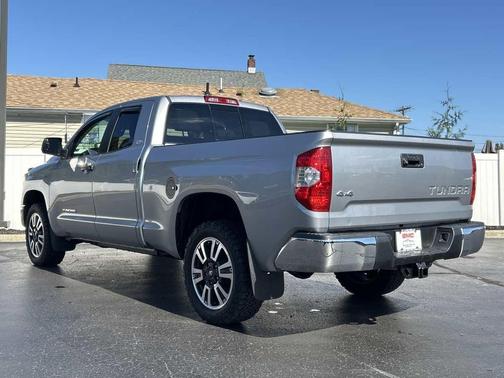 2018 Toyota Tundra SR5