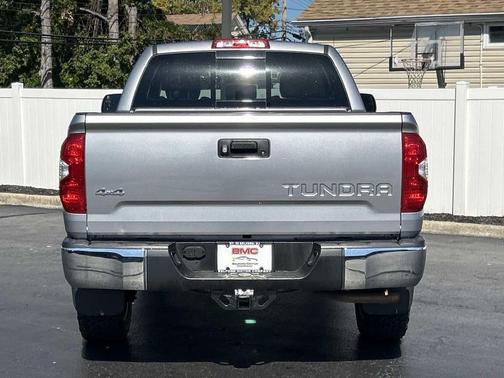 2018 Toyota Tundra SR5