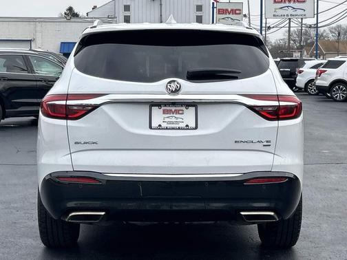 2018 Buick Enclave Essence