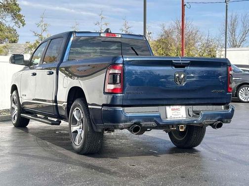 True Blue Pearlcoat 2018 RAM 1500 Big Horn