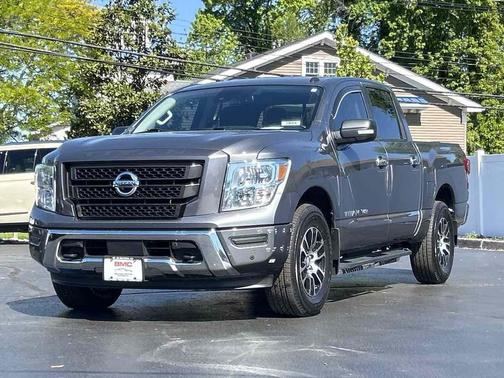 Gun Metallic 2020 Nissan Titan SV