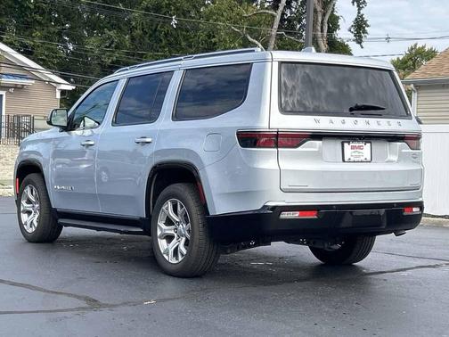 2022 Jeep Wagoneer Series II 4x4