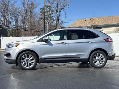Ingot Silver Metallic 2019 Ford Edge Titanium