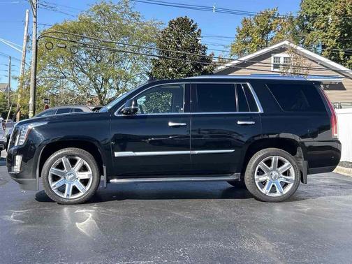 2019 Cadillac Escalade Luxury