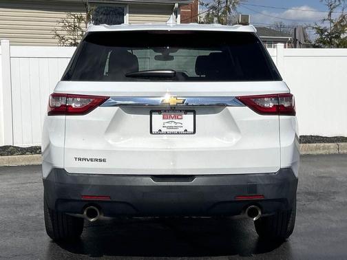 Summit White 2020 Chevrolet Traverse LS