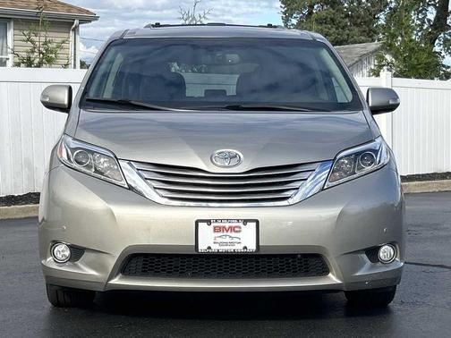 2017 Toyota Sienna Limited Premium