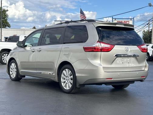 2017 Toyota Sienna Limited Premium