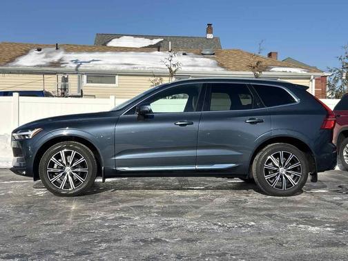 2021 Volvo XC60 T5 Inscription