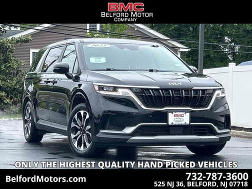 Aurora Black Pearl 2023 Kia Carnival EX