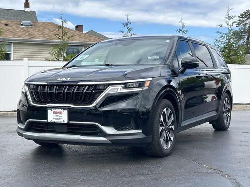 Aurora Black Pearl 2023 Kia Carnival EX