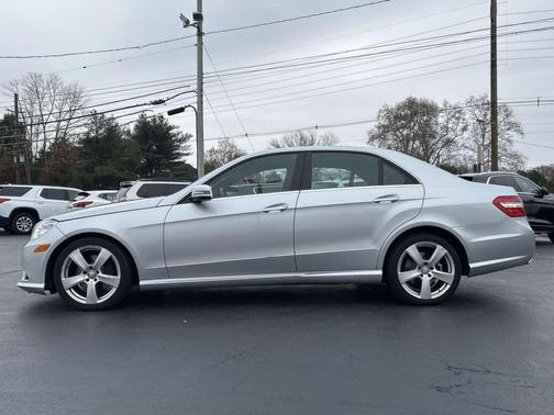 2010 Mercedes-Benz E-Class Luxury Sedan
