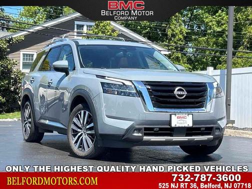 Boulder Gray Pearl 2022 Nissan Pathfinder Platinum 4WD