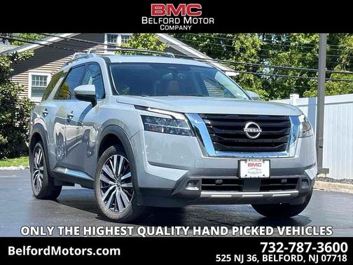 Boulder Gray Pearl 2022 Nissan Pathfinder Platinum 4WD