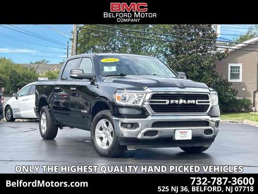 Diamond Black Crystal Pearlcoat 2019 RAM 1500 Big Horn
