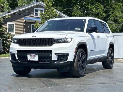 Bright White Clearcoat 2022 Jeep Grand Cherokee L Limited