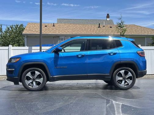 Laser Blue Pearlcoat 2018 Jeep Compass Latitude