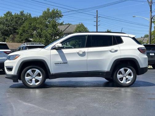 White Clearcoat 2019 Jeep Compass Latitude