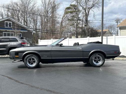1973 Ford Mustang Base