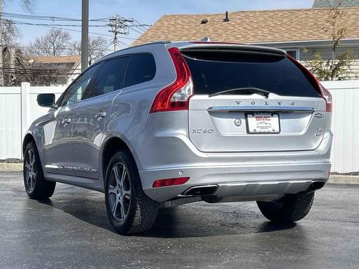 2015 Volvo XC60 T6 Platinum