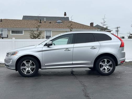 2015 Volvo XC60 T6 Platinum