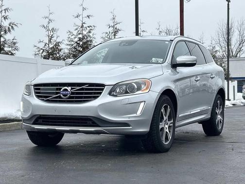 2015 Volvo XC60 T6 Platinum