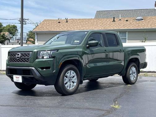 2022 Nissan Frontier SV