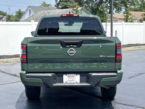 2022 Nissan Frontier SV