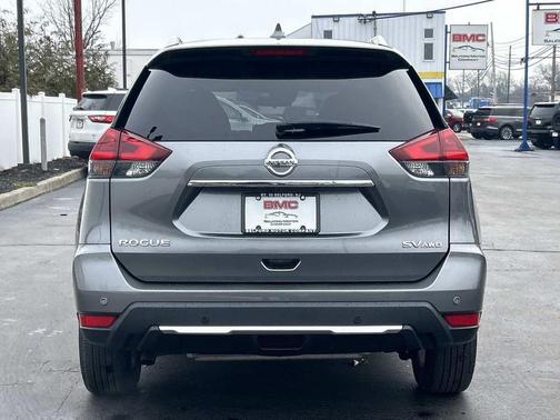 2020 Nissan Rogue SV