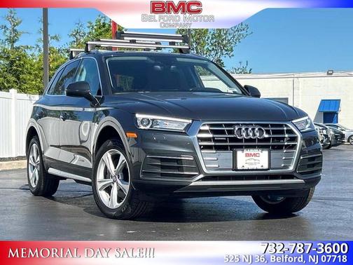 Manhattan Gray Metallic 2020 Audi Q5 45 Premium