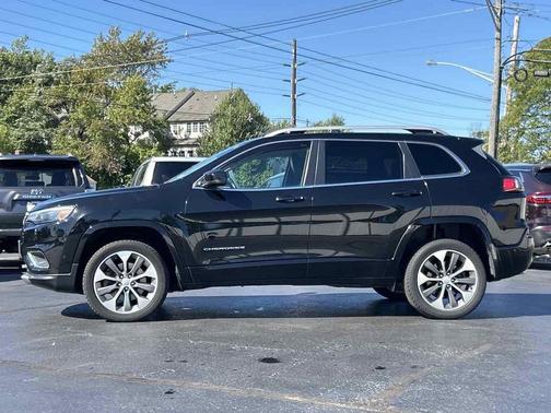 2019 Jeep Cherokee Overland