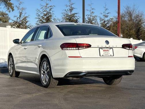 2020 Volkswagen Passat 2.0T SE