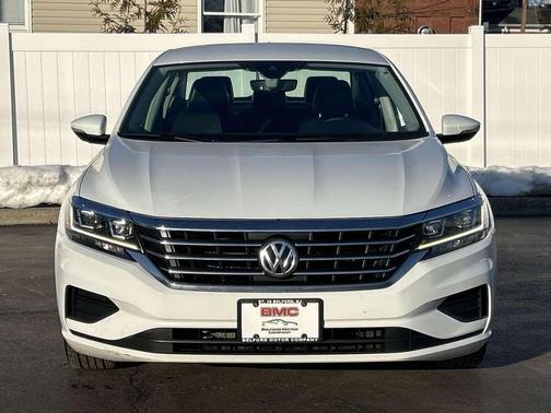 2020 Volkswagen Passat 2.0T SE