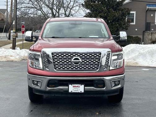 2017 Nissan Titan SL