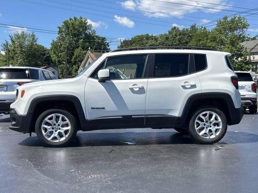 Alpine White 2015 Jeep Renegade Latitude