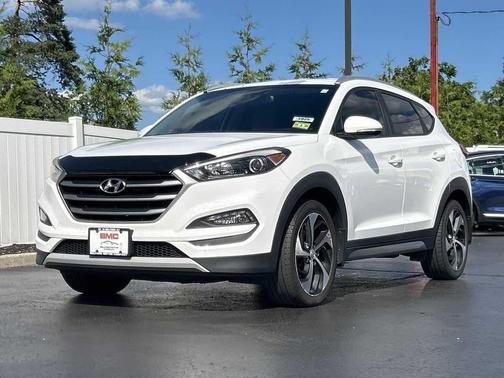 Dazzling White 2017 Hyundai TUCSON Sport