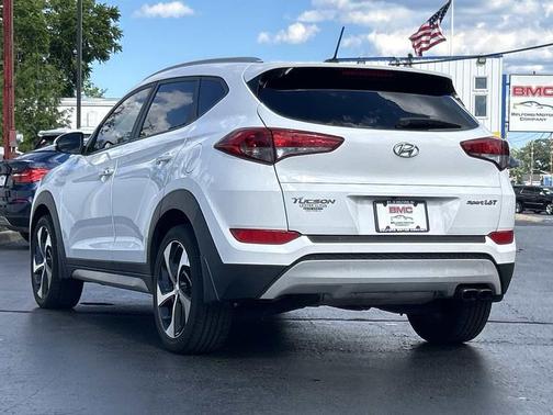 Dazzling White 2017 Hyundai TUCSON Sport