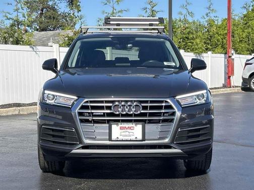 Manhattan Gray Metallic 2020 Audi Q5 45 Premium