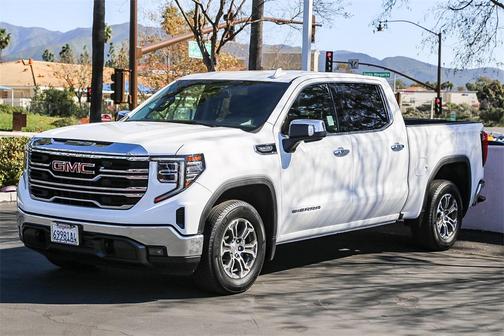 2025 GMC Sierra 1500 SLT