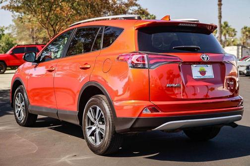 Hot Lava 2016 Toyota RAV4 XLE