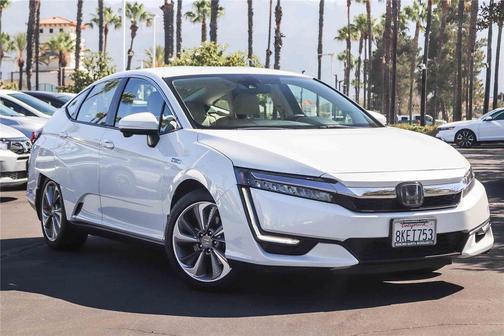 Platinum White Pearl 2018 Honda Clarity Plug-In Hybrid Touring