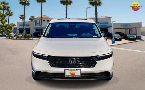 Platinum White Pearl 2026 Honda Accord SE