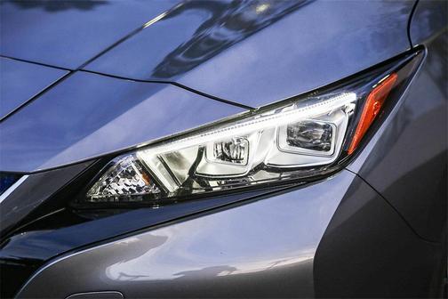 2022 Nissan Leaf SV 40 kWh