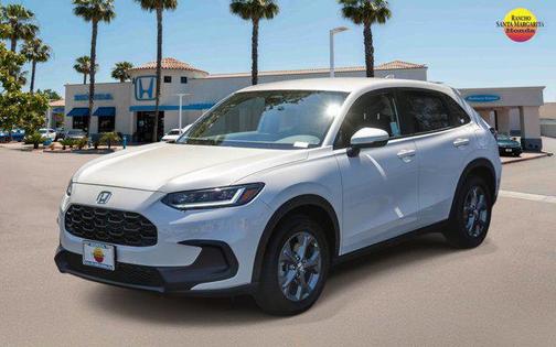 Platinum White Pearl 2026 Honda HR-V LX