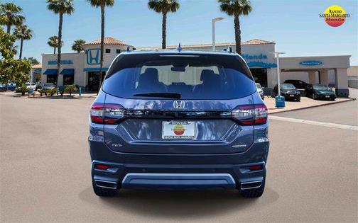 2025 Honda Pilot Touring 8-Passenger